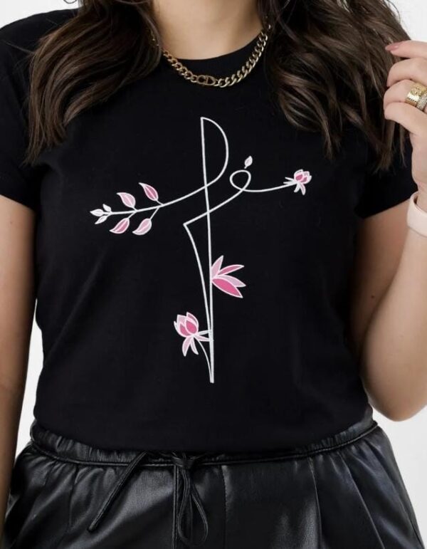 T shirt preta